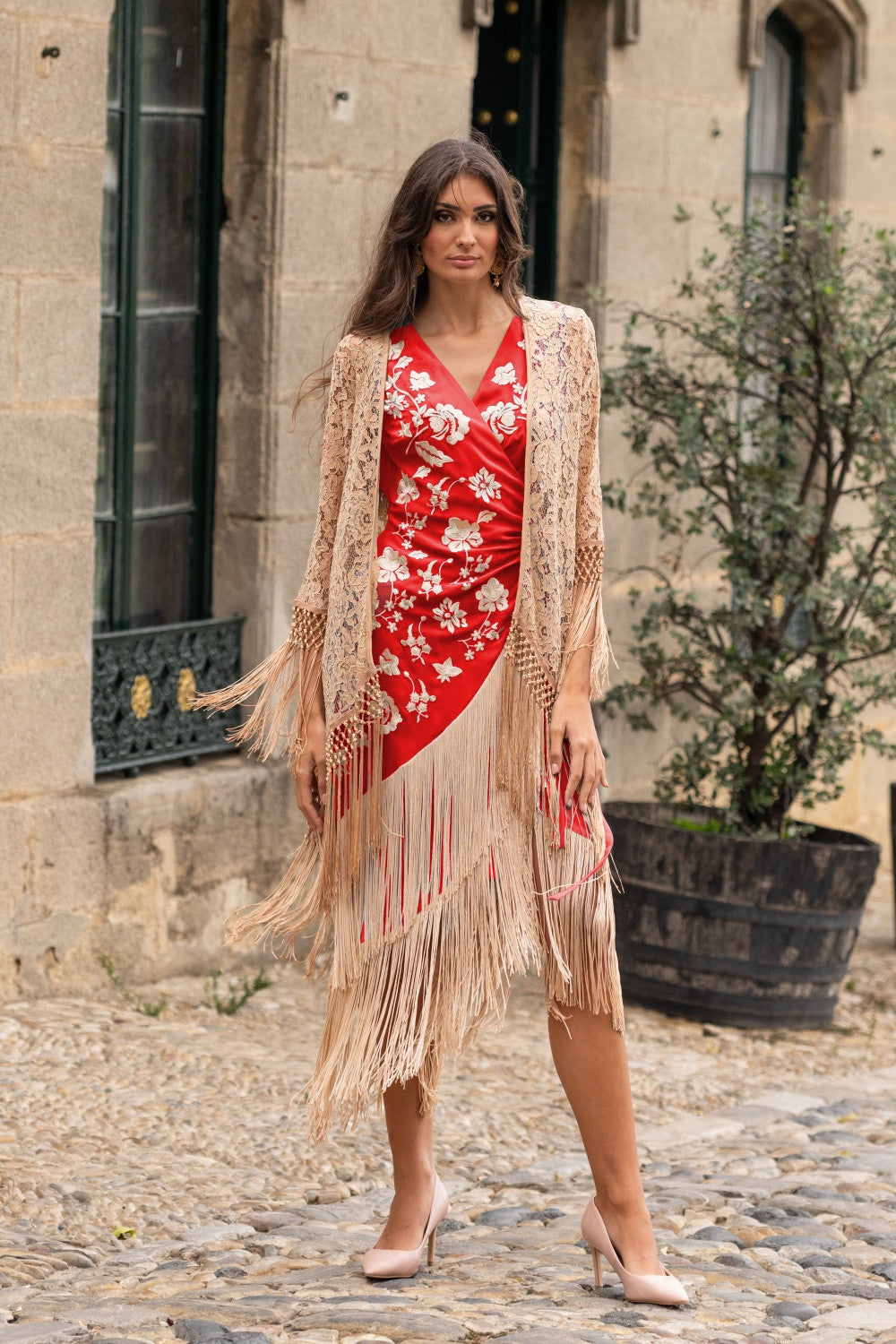 Chaqueta de Encaje con Flecos · Roja, Negra o Beige/Dorada