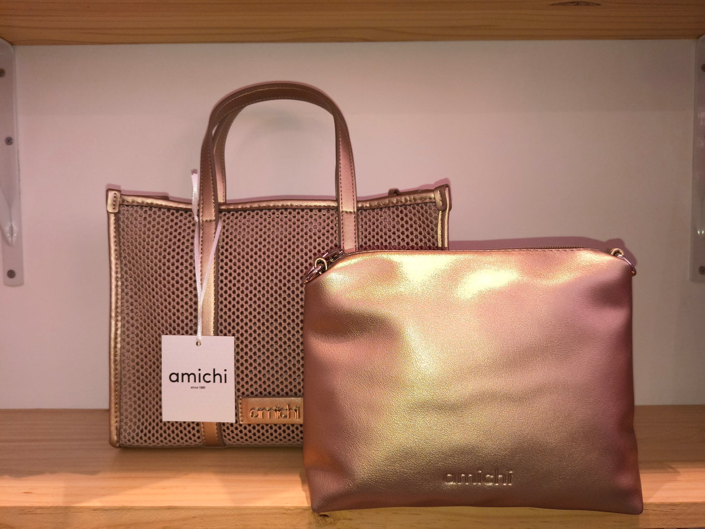 Bolso Amichi Tipo Rejilla con Bolso Interior y Bandolera · Plata, Marrón o Beige Metalizado