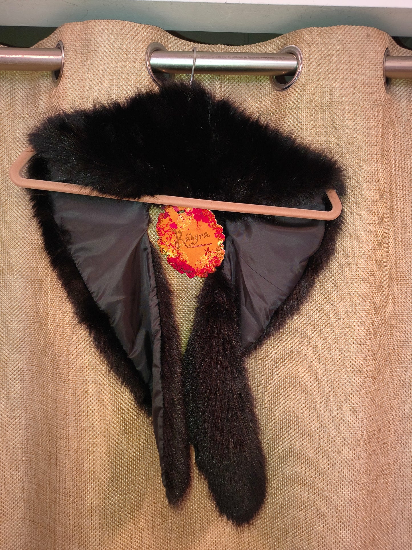 Z.OUTLET. Cuello negro chaqueta/abrigo