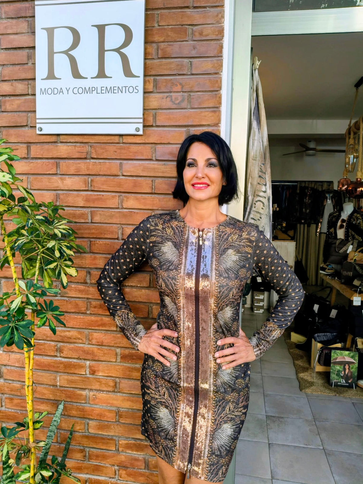 Vestido corto Bizantino con cremallera y detalle de lentejuelas