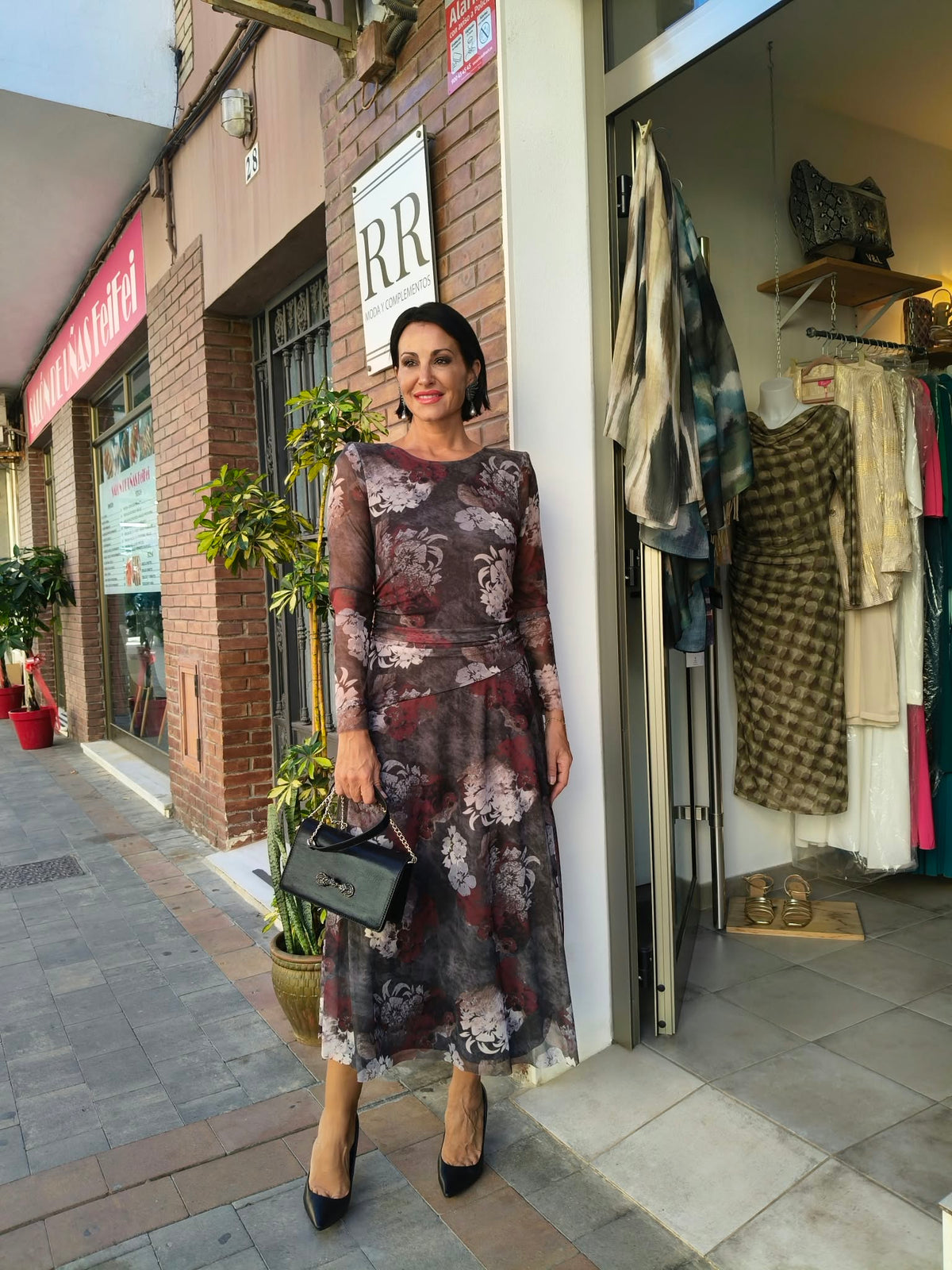 Vestido midi de tul estampado en tonos burdeos y gris | Adet