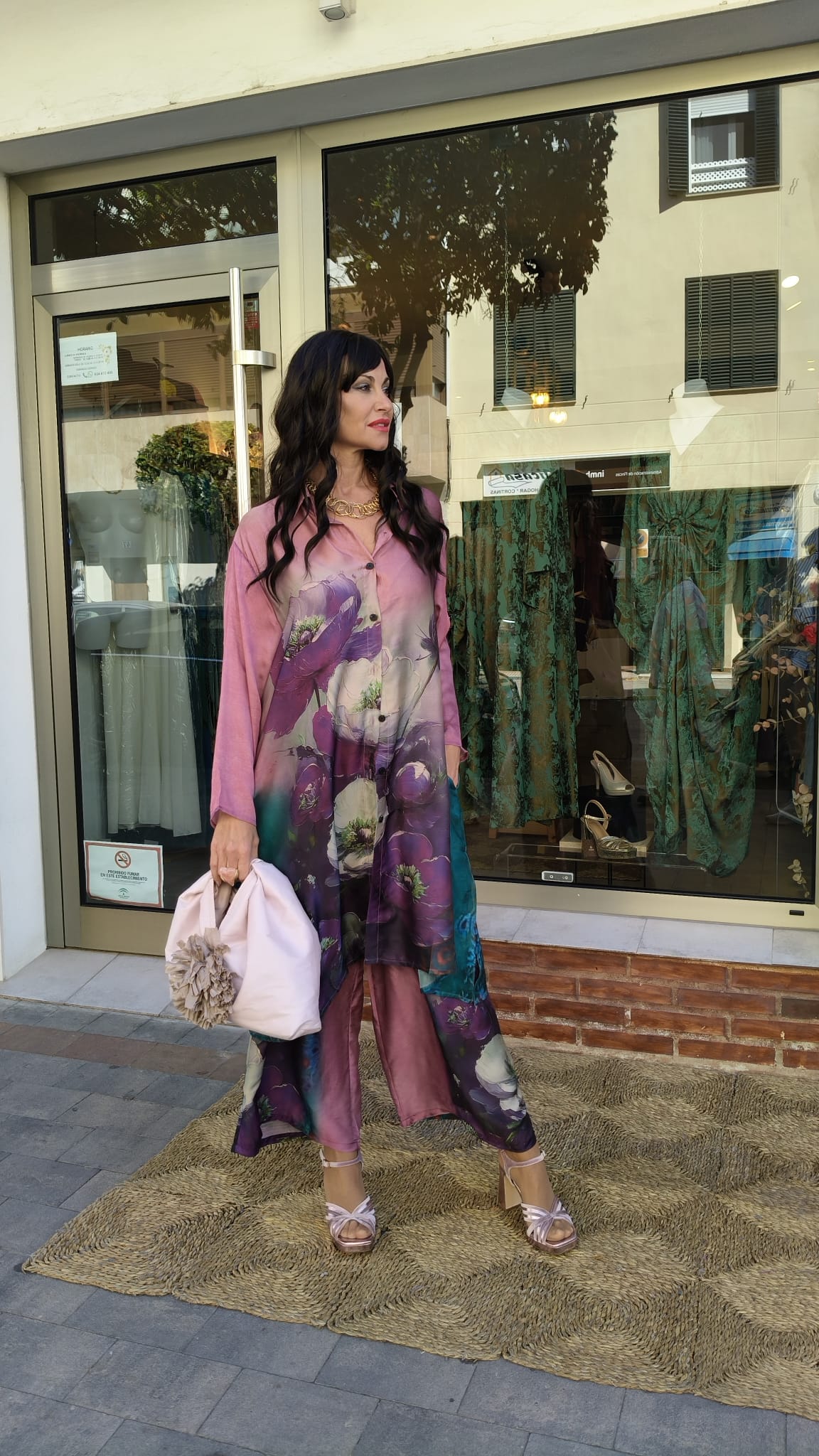 Conjunto de Seda Rosa Estampado Floral · Blusón y Pantalón
