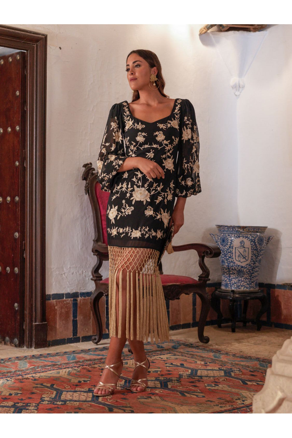 Vestido Fiesta Tango Negro Kahyra con Bordado Mantón y Flecos Beige