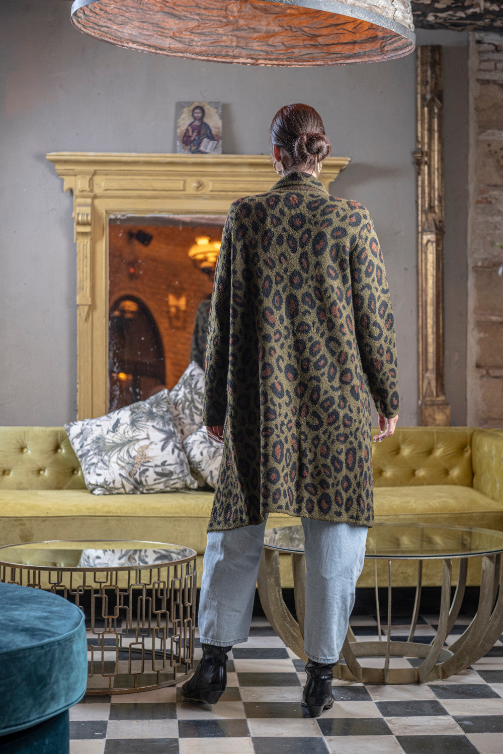 Z.OUTLET.            Abrigo Animal Verde Leopardo con Solapa y Maxi Bolsillos