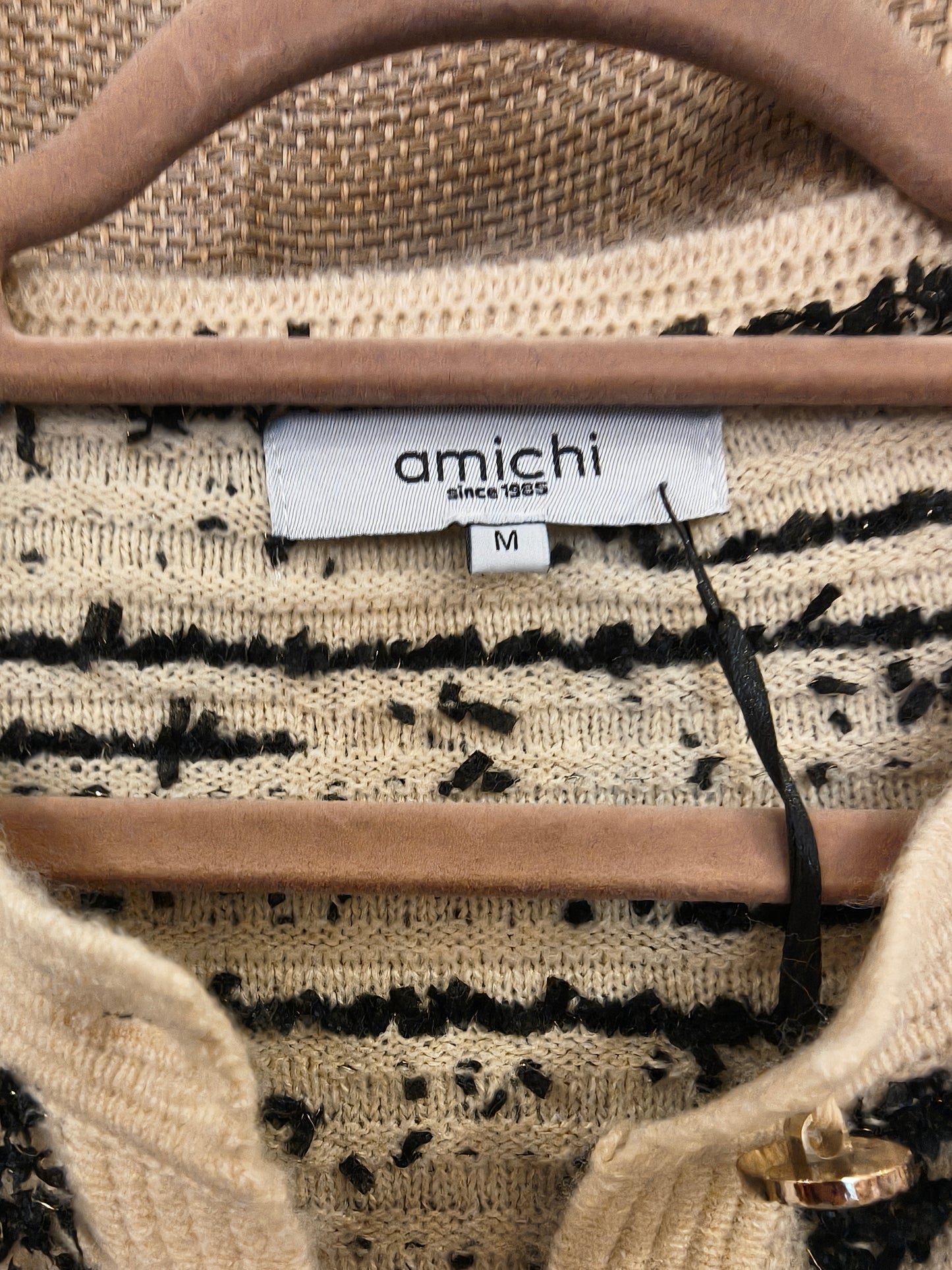 Z.OUTLET.                 Rebeca Amichi beige y negra