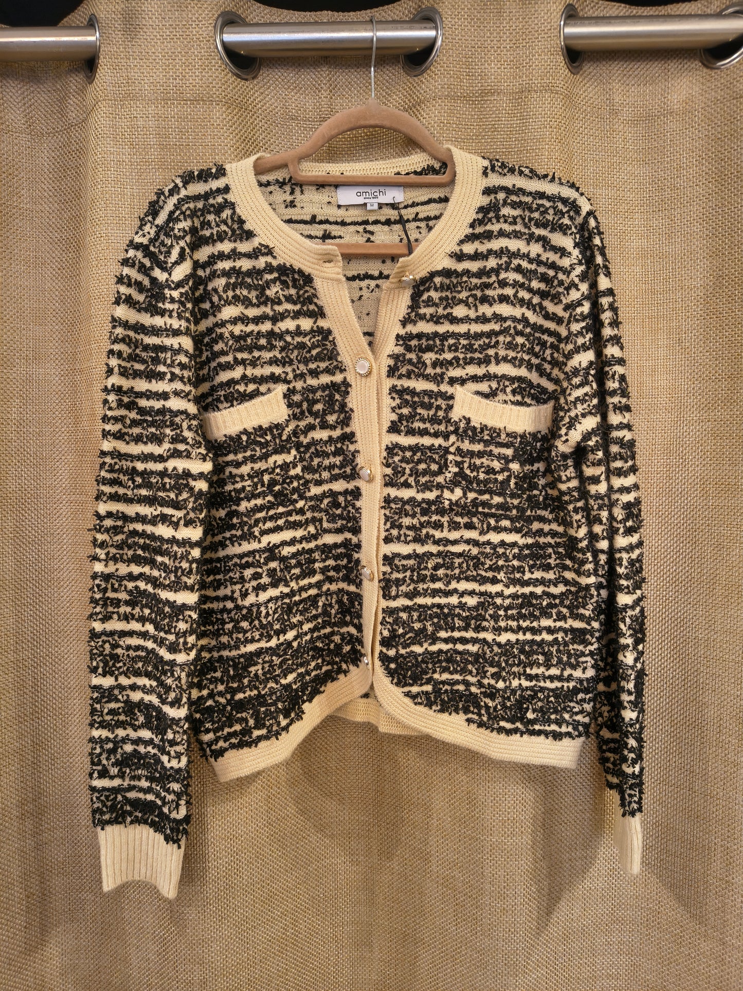 Z.OUTLET.                 Rebeca Amichi beige y negra