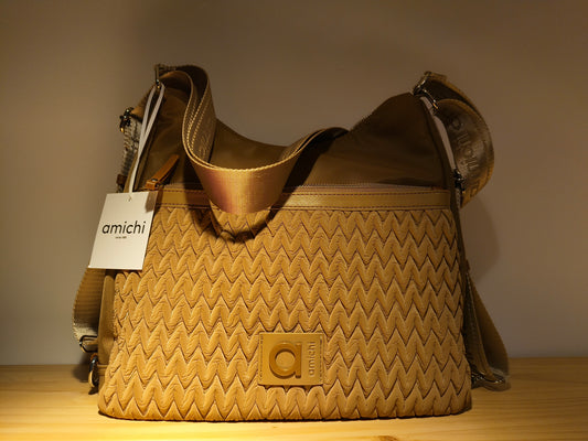 Bolso Amichi al Hombro Convertible en Mochila · Beige o Camel