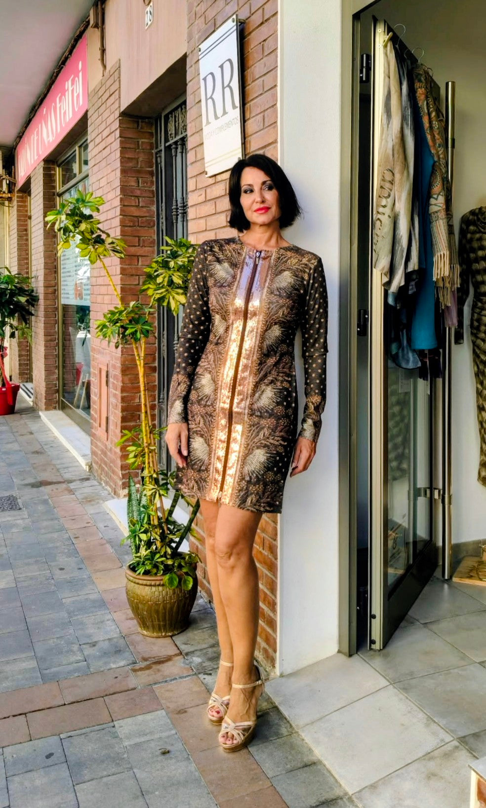 Vestido corto Bizantino con cremallera y detalle de lentejuelas