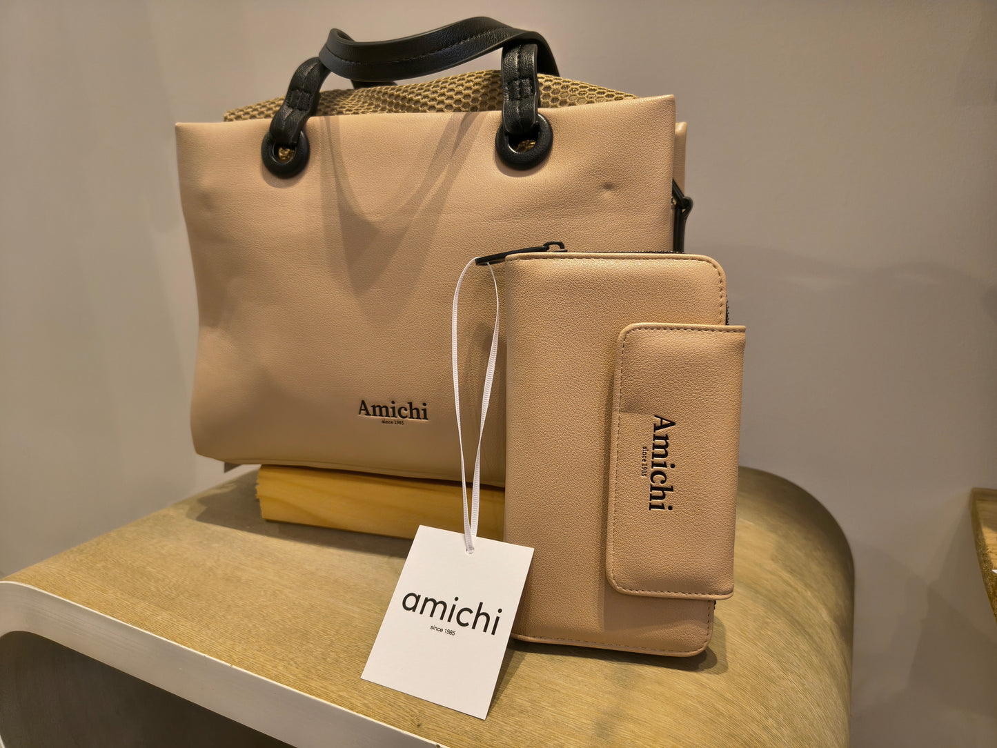 Bolso Amichi con Asa de Mano y Bandolera · Marrón Chocolate, Beige o Marfil