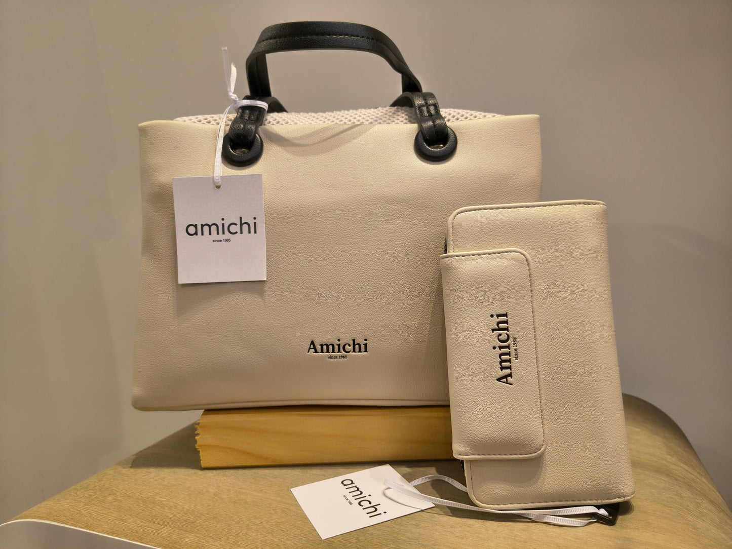 Bolso Amichi con Asa de Mano y Bandolera · Marrón Chocolate, Beige o Marfil