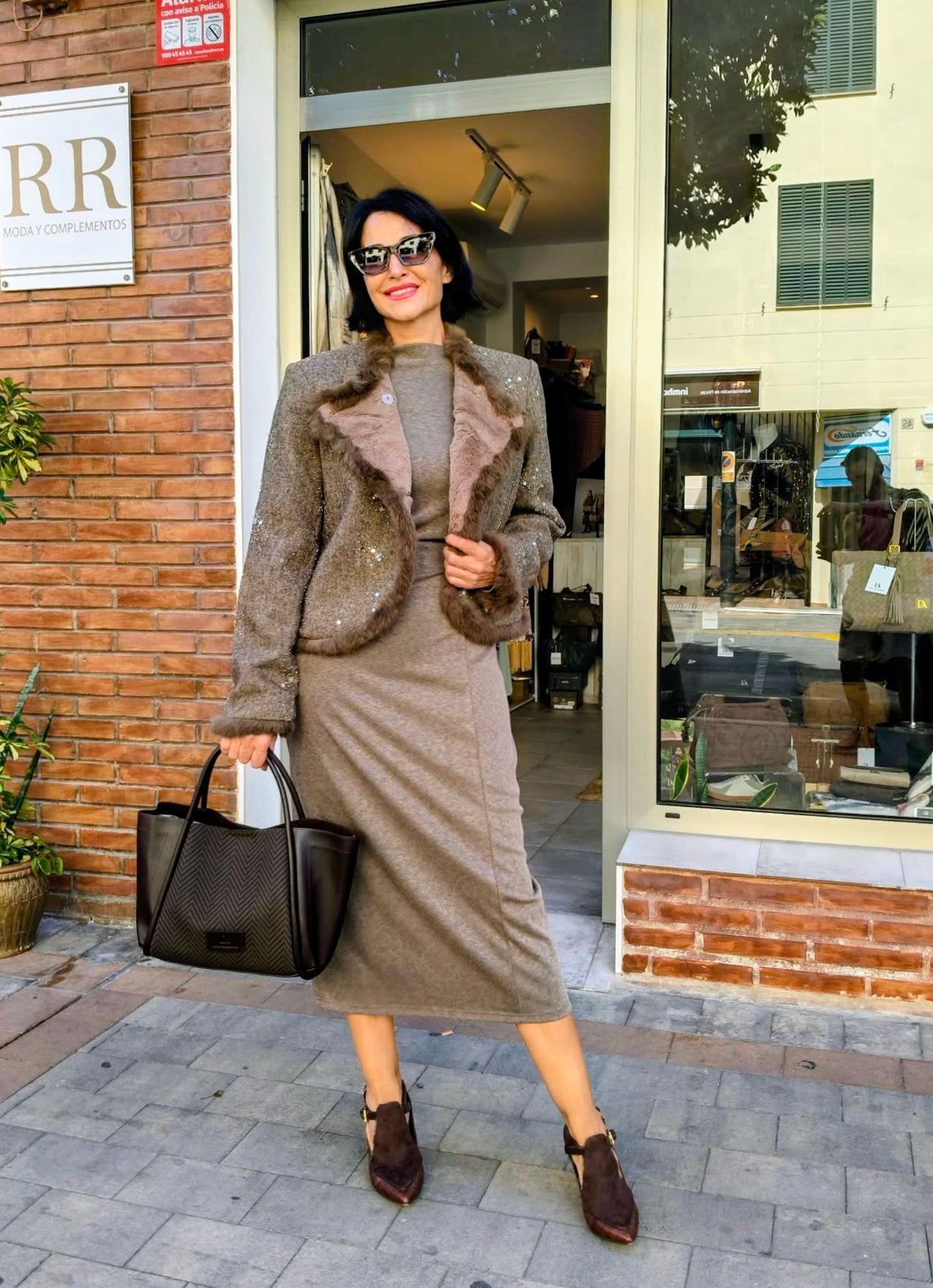 Chaqueta Taupe Káhyra con Lentejuelas 