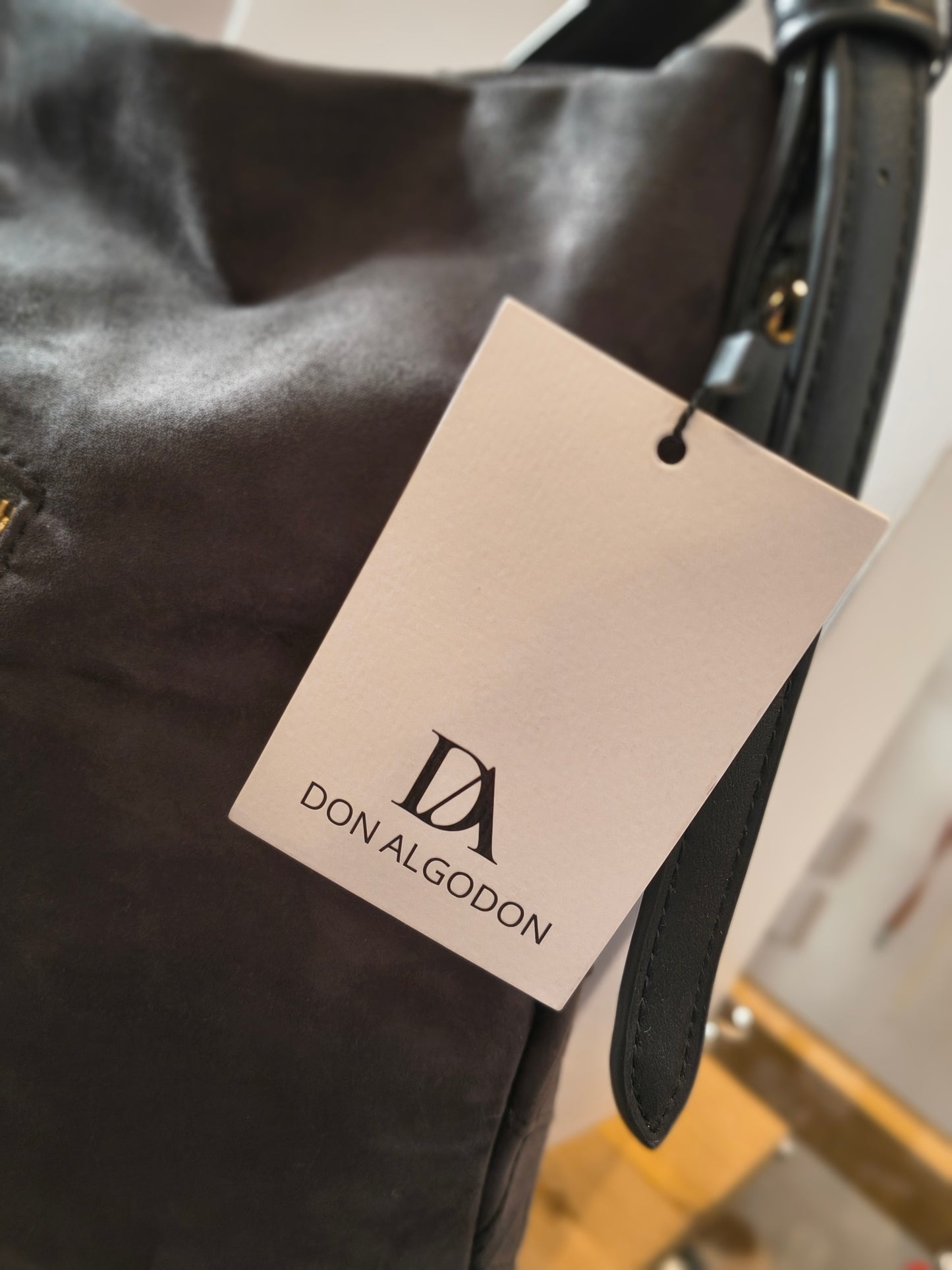Z.OUTLET.               Bolso al Hombro Don Algodón Negro Antracita. Muy espacioso
